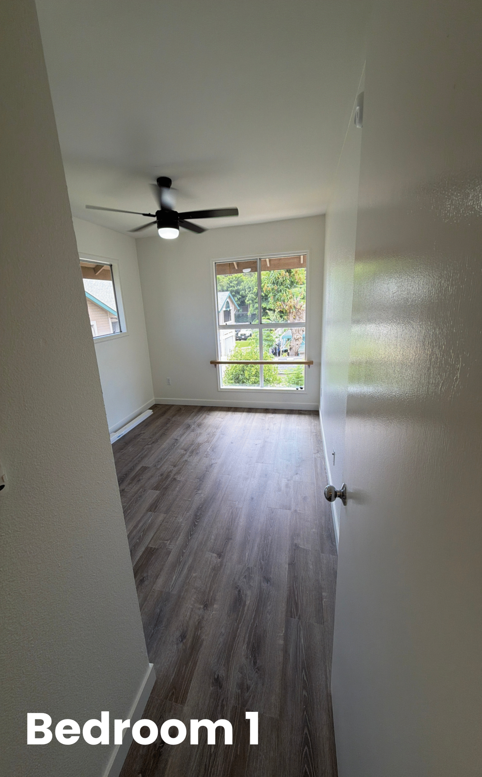 Bedroom 1 (2)